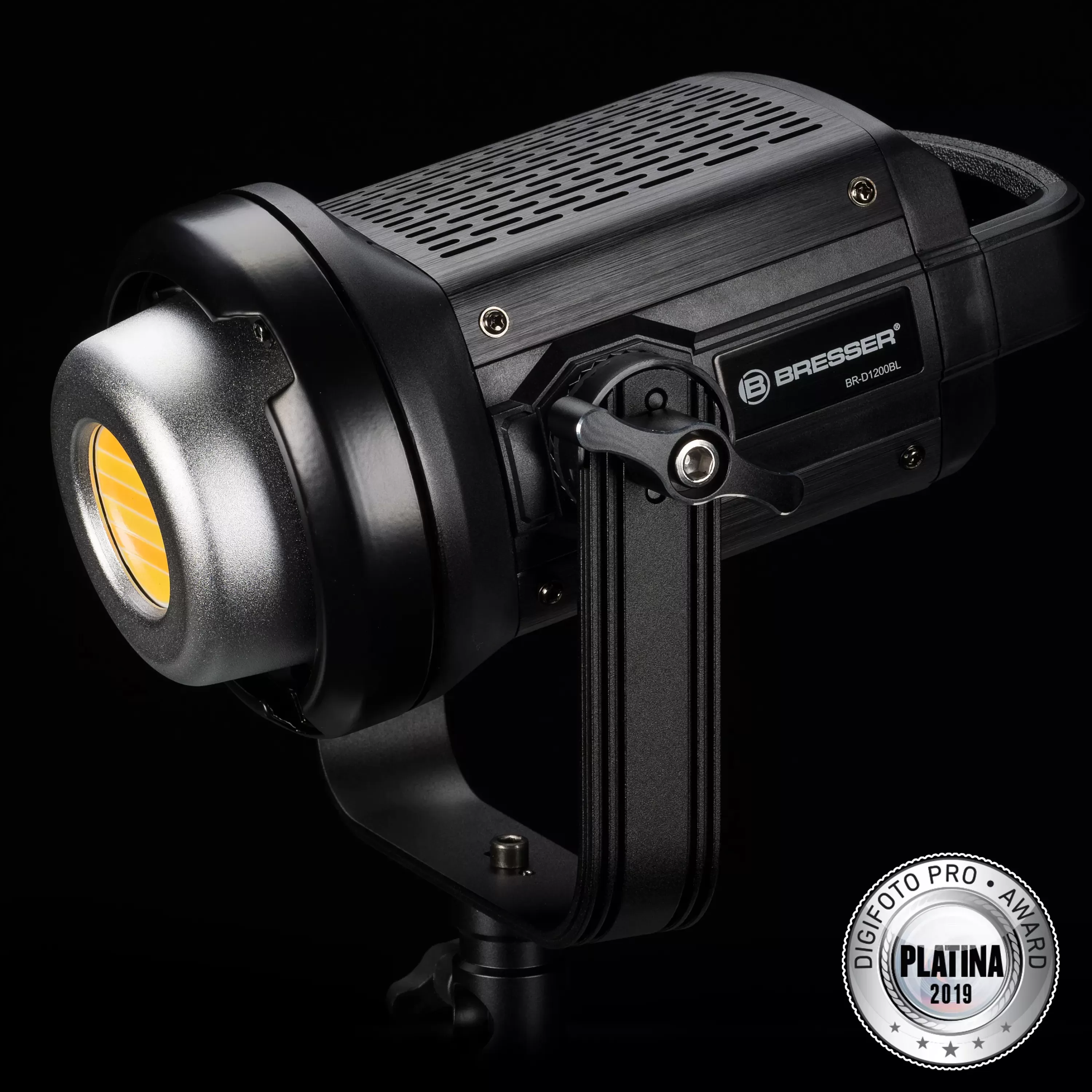 Clearance Bresser BR-D1200BL COB LED Studiolampe 120W mit Bowens-Anschluss für Softboxen
